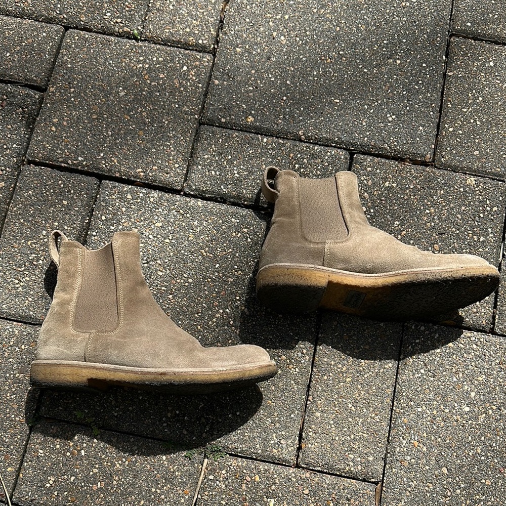 Women's Tan Chelsea Boots